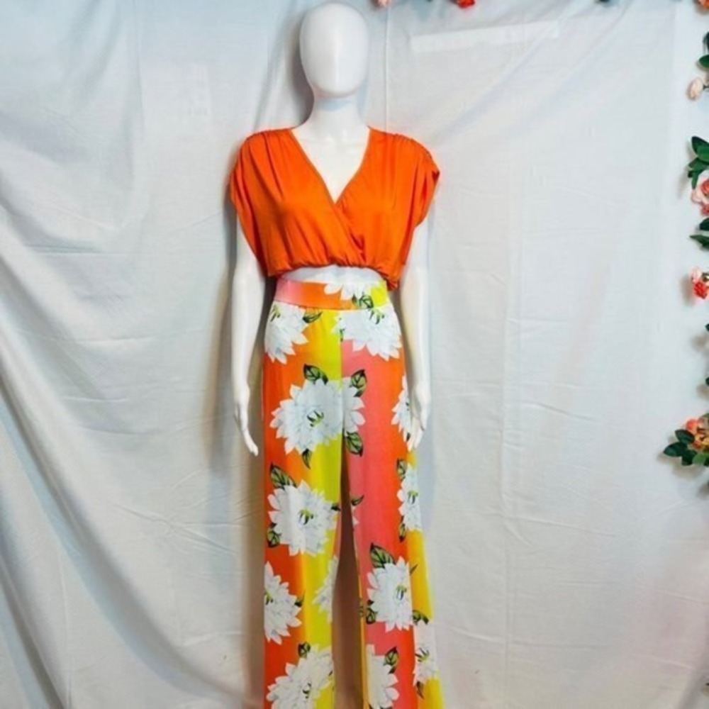 Orange & White Color Block Floral Surplice 2 Piece set Size XL